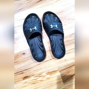 Men's UnderArmor black sandals, size 12